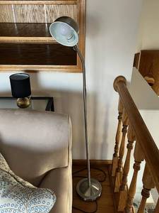lot 9 image: 57.5 Adjustable Metal Floor Lamp in Excellent Condition