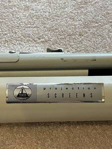 lot 57 image: Vintage Tower Portable Projector Screen 40 x 40 in Excellent Condition