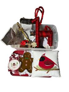 lot 207 image: Fun Holiday Christmas Bin Lot #6 in Excellent Condition