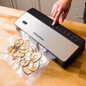 lot 8 image: Brod & Taylor Vacuum Sealer
