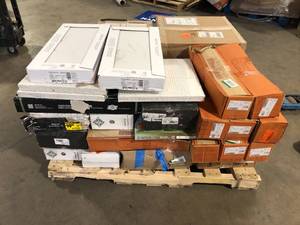 Pallet of Mixed Assorted Flooring Various Models and Conditions   Customer Returns See Pictures