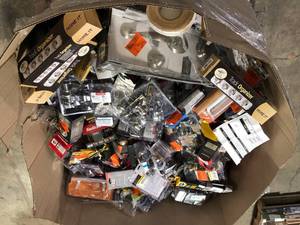 Gaylord of Door Handles and Locks Various Models and Conditions   Customer Returns See Pictures