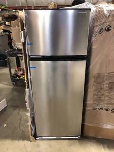 Vissani Refrigerator   Customer Returns See Pictures