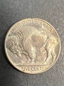 lot 39 image: 1938-D US BUFFALO NICKEL