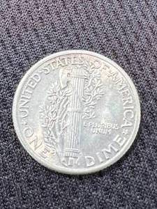 lot 71 image: 1936 US MERCURY DIME