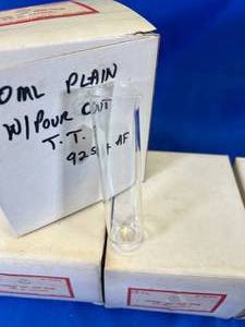 lot 14 image: 48 - 50 mL Round Bottomed Centrifuge Tubes with Pour Spout, Pyrex Brand
