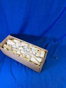 lot 21 image: 140 - 35 mm Convoluted Chemical Funnels