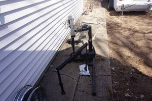 lot 4 image: Bruno Vehicle Electric Mobility Wheel Chair, Scooter Accessory Lift