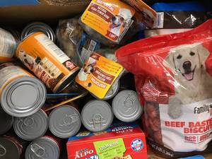 lot 11 image: ASSORTED DOG FOOD AND TREATS