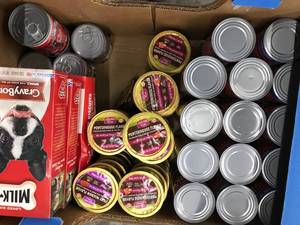lot 61 image: ASSORTED DOG FOOD AND TREATS