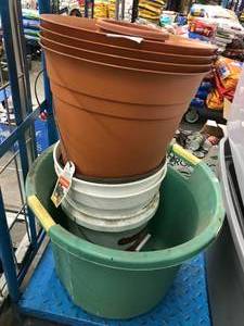 lot 76 image: ASSORTED PLANTERS AND BUCKETS