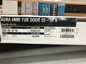 lot 81 image: MAAX AURA TUB DOOR
