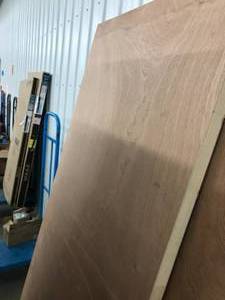 lot 103 image: 32 HARDWOOD SLAB DOOR-UNFINISHED