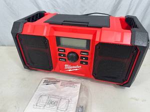 lot 4 image: Brand New Milwaukee M18 18-Volt Lithium-Ion Cordless Jobsite Radio