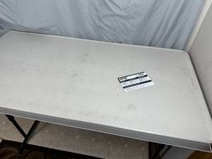 lot 28 image: New Optix Acrylic Sheet 24 x 48 x .220