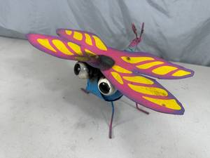 lot 44 image: Recycled Metal Dragonfly