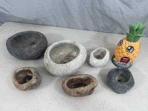 lot 67 image: New Rock Planter Pots, Solar Pineapple House