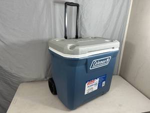 lot 74 image: Coleman 60 qt Cooler on Wheels - Like New