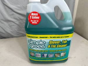 lot 78 image: New Gallon of Simple Green Shower, Tub, and Tile Cleaner
