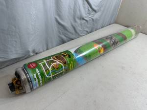 lot 81 image: New Kids Construction Mat with John Deere Skid Steer