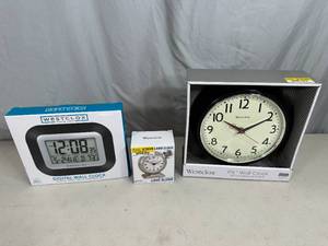lot 87 image: 3 New Westclox Clocks - One with Calendar and Temp.