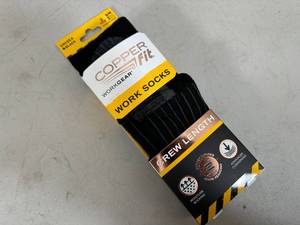 lot 224 image: 2 New Pair of Copperfit Work Socks