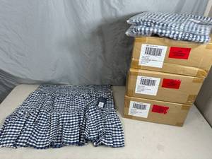 lot 275 image: 21 New Cotton Skirts - Size 2X