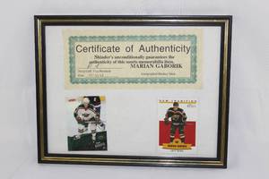 lot 103 image: Hockey memorabilia