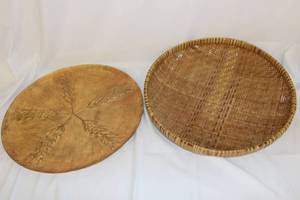 lot 124 image: Wall Dcor