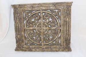 lot 126 image: Wall Decor