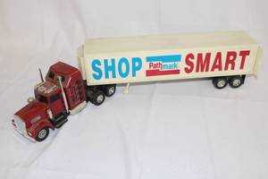 lot 138 image: Vintage Toy Semi