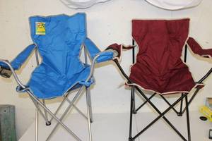 lot 169 image: Folding Lawn Chairs