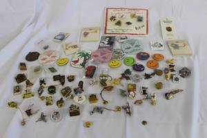 lot 187 image: Pins & Buttons