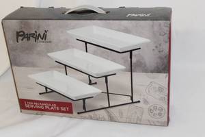 lot 193 image: 3 Tier Serving Plate Set