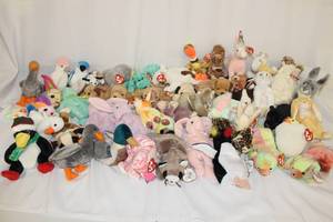 lot 219 image: Beanie Babies