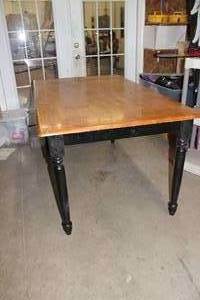 lot 227 image: Kitchen Table
