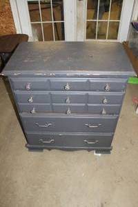 lot 232 image: Chest of Drawers