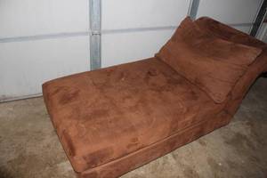 lot 274 image: Sofa Lounger