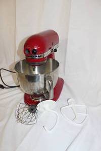 lot 2 image: KitchenAid Mixer