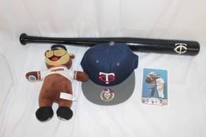 lot 13 image: Twins Memorabelia