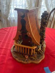 lot 129 image: ELABORATE COTTAGE BIRDHOUSE