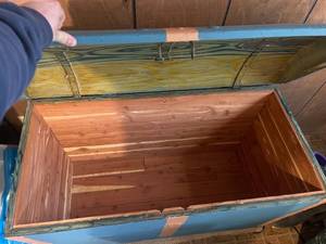 lot 145 image: ANTIQUE CHEST  NEEDS RESTORING