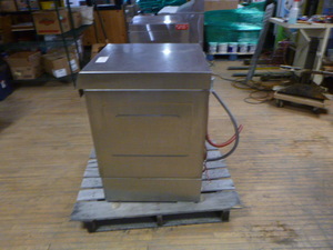 Hobart Dishwasher with 2 Racks