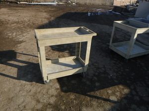 Rubbermaid Cart