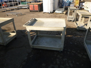 Rubbermaid Cart