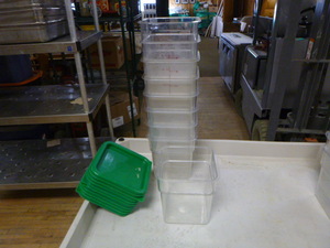 9 Cambro Containers with Lids