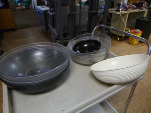 8 Cambro Salad Bowls