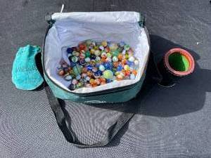 lot 16 image: Marbles Set and Die With Pouch