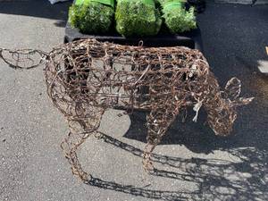lot 19 image: Light Up Deer with Artificial Pine & Branch Garland