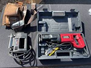 lot 24 image: Tool Shop Reciprocating Saw  Black and Decker Jig Saw and Tool Belt